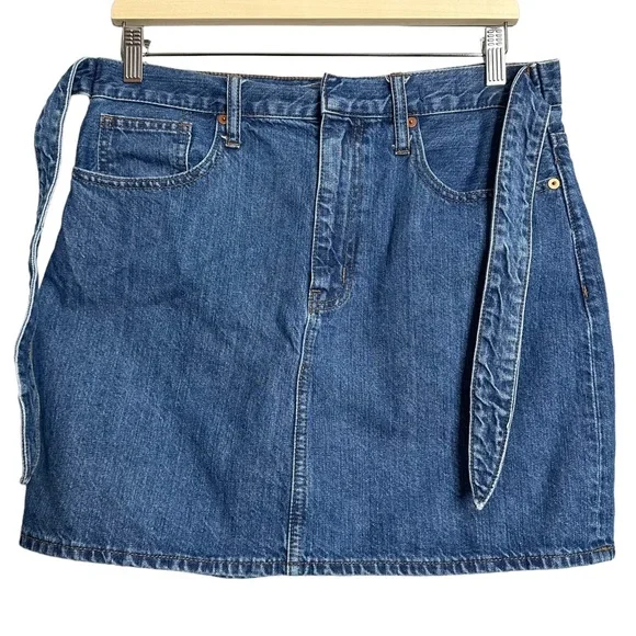 Madewell Rigid Denim Straight Mini Skirt in Haydel Wash: Tie-Waist Edition - Picture 4 of 8